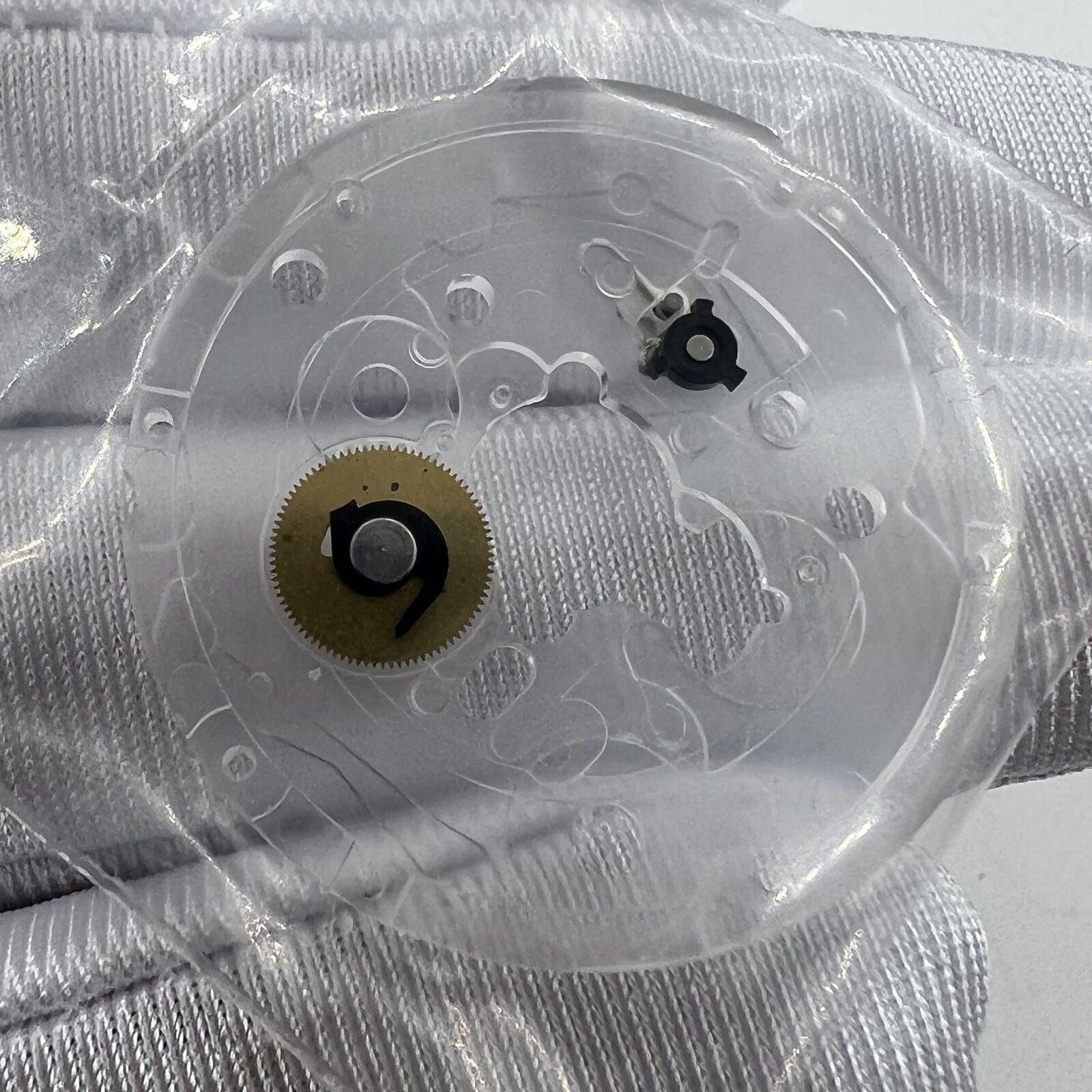 Date calendar wheel bridge splint for ETA C01.211 watch movement, precise repair part #6437 by ETA.