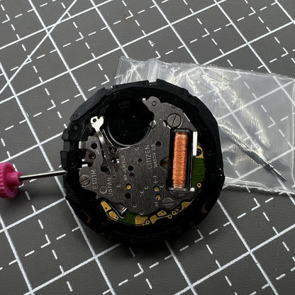 Eco Drive Uhr E101M Japanisches Uhrwerk Datum Position 3