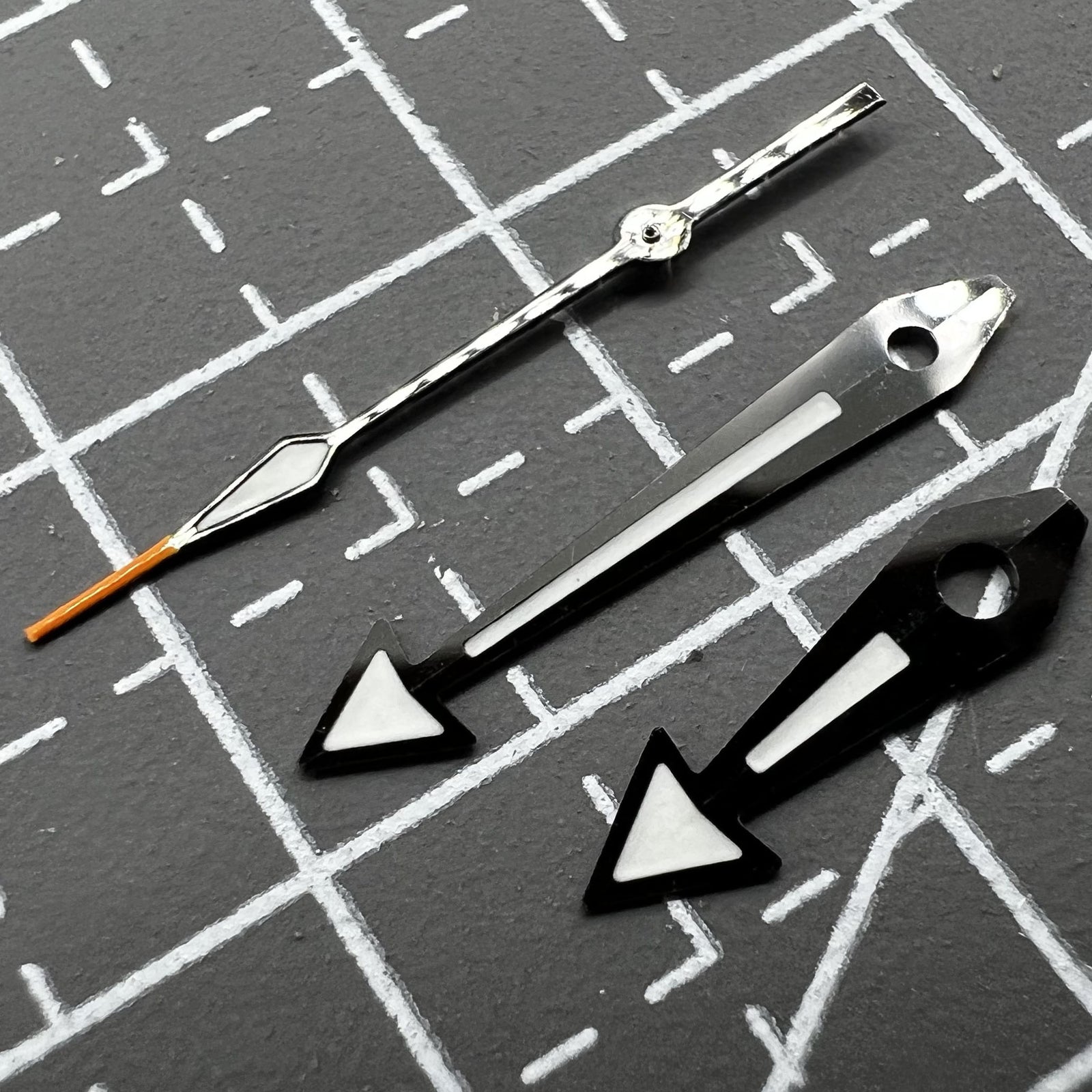 Green luminous arrow-shaped watch hands with black trim for Movement 8200/8215.