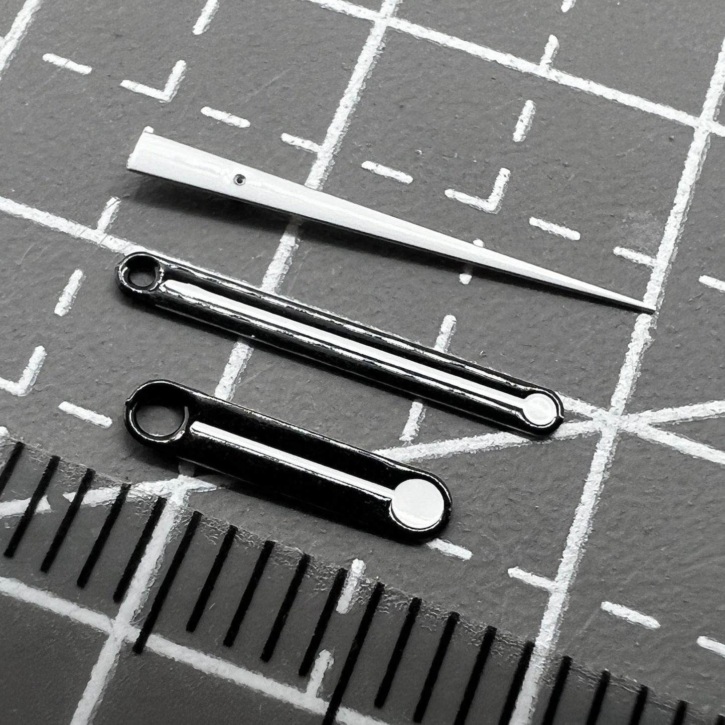 2er Set 12mm runde Sekundenzeiger Uhrenzeiger für Miyota 7T35 Uhrwerk