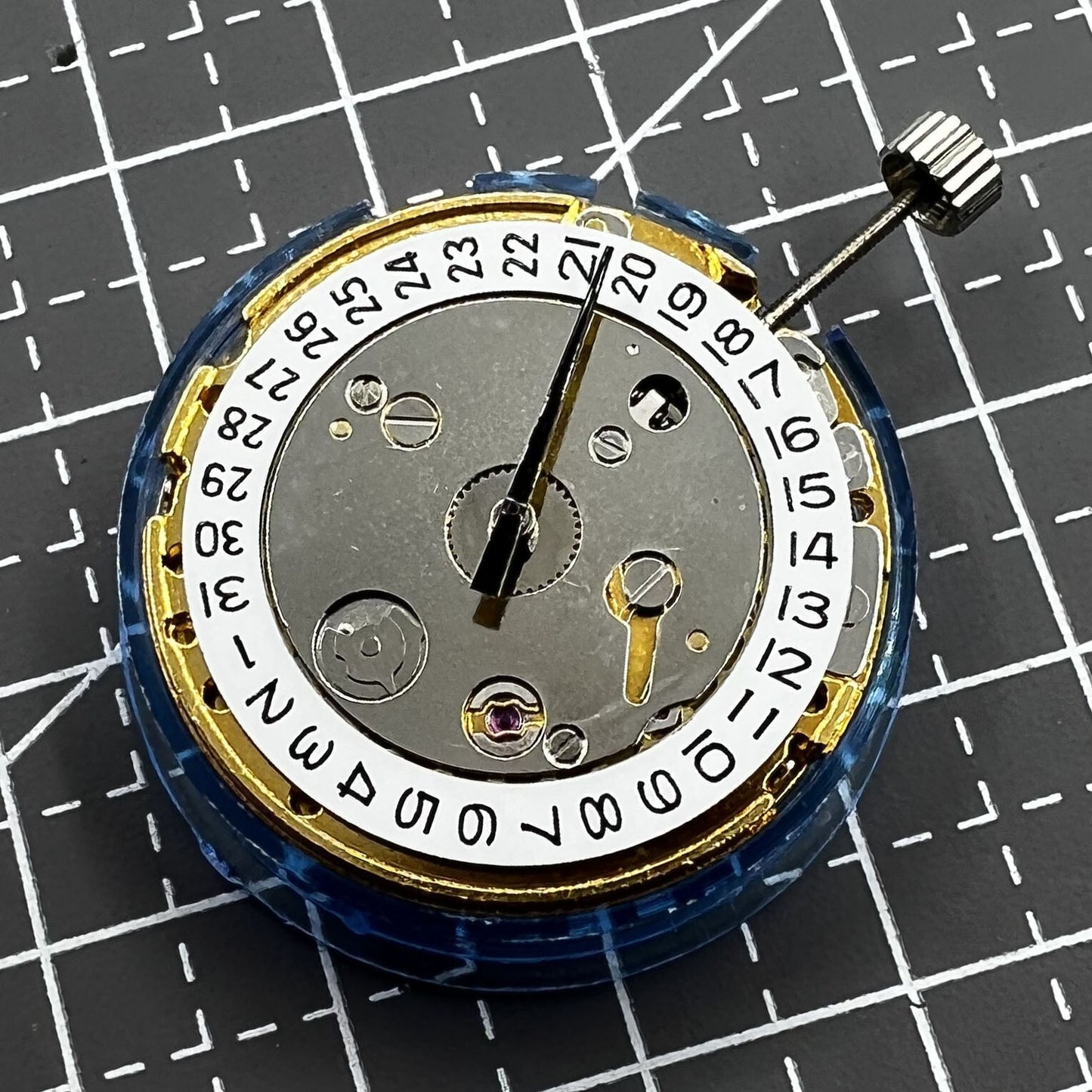 Polished gold Tianjin T16 mechanical watch movement, compatible with Miyota 8200, precision replacement part.