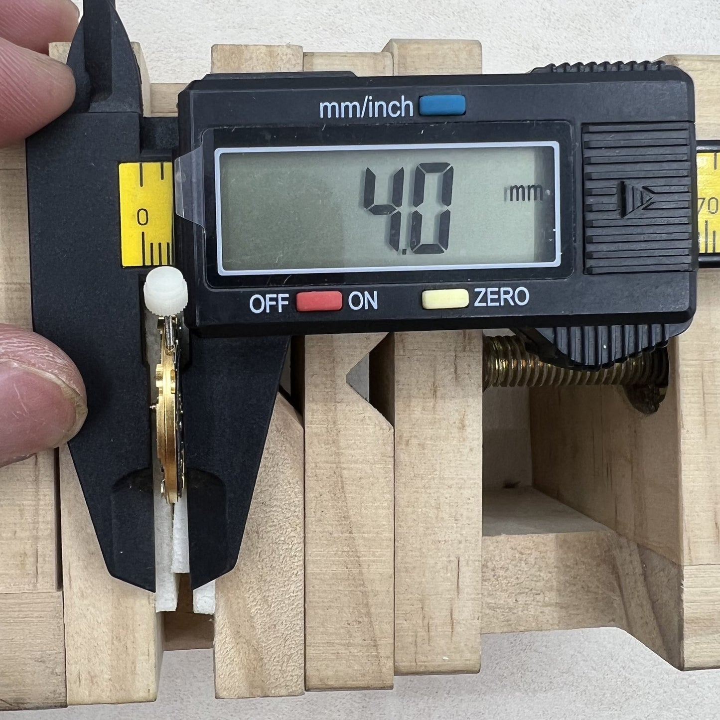 ETA 255.483 Multifunktionales Quarzwerk aus der Schweiz