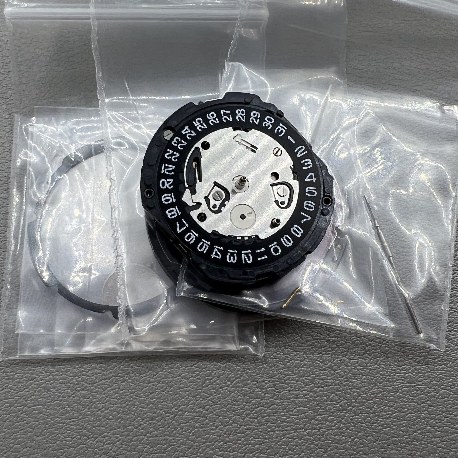 Seiko V174A Quartz watch movement, precision timekeeping with Japanese craftsmanship.