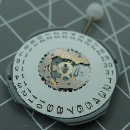 Sunon PE27 quartz movement with 3 hands and date display, set of 2 for watch repairs.