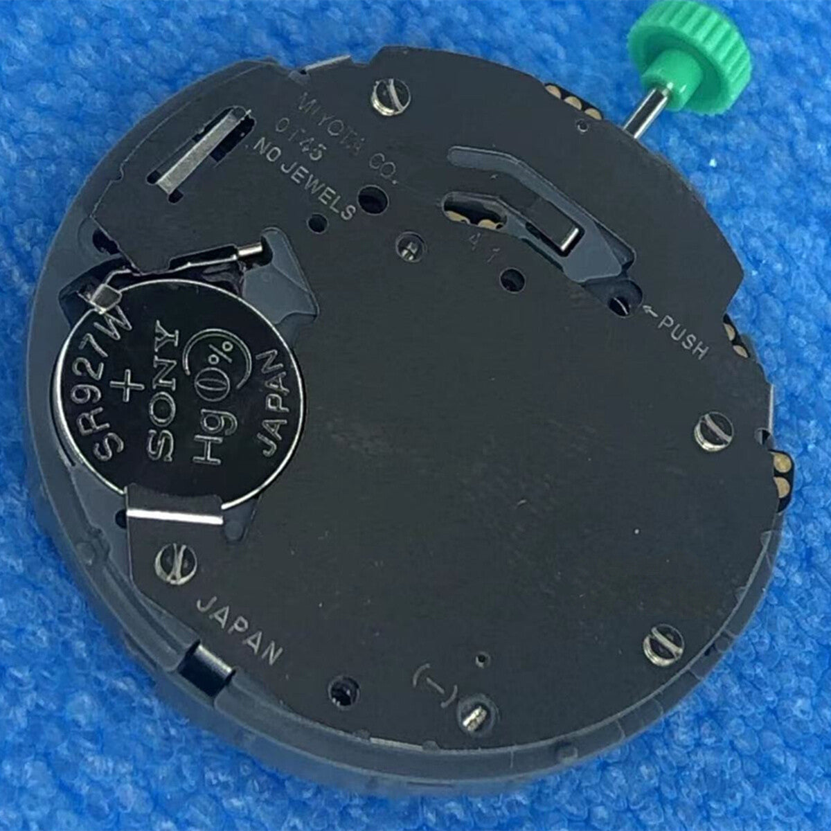 Miyota 0T45 Japan quartz movement with date display at 3 o'clock for precise timekeeping.