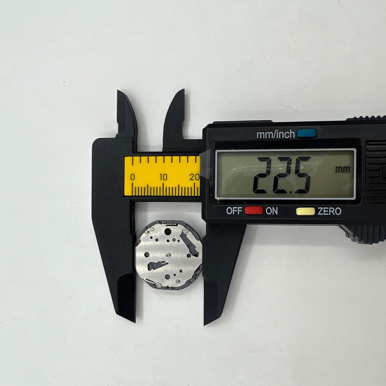 Hattori Epson VD78 quartz watch movement, Japan-made precision part for accurate watch repairs and assembly.