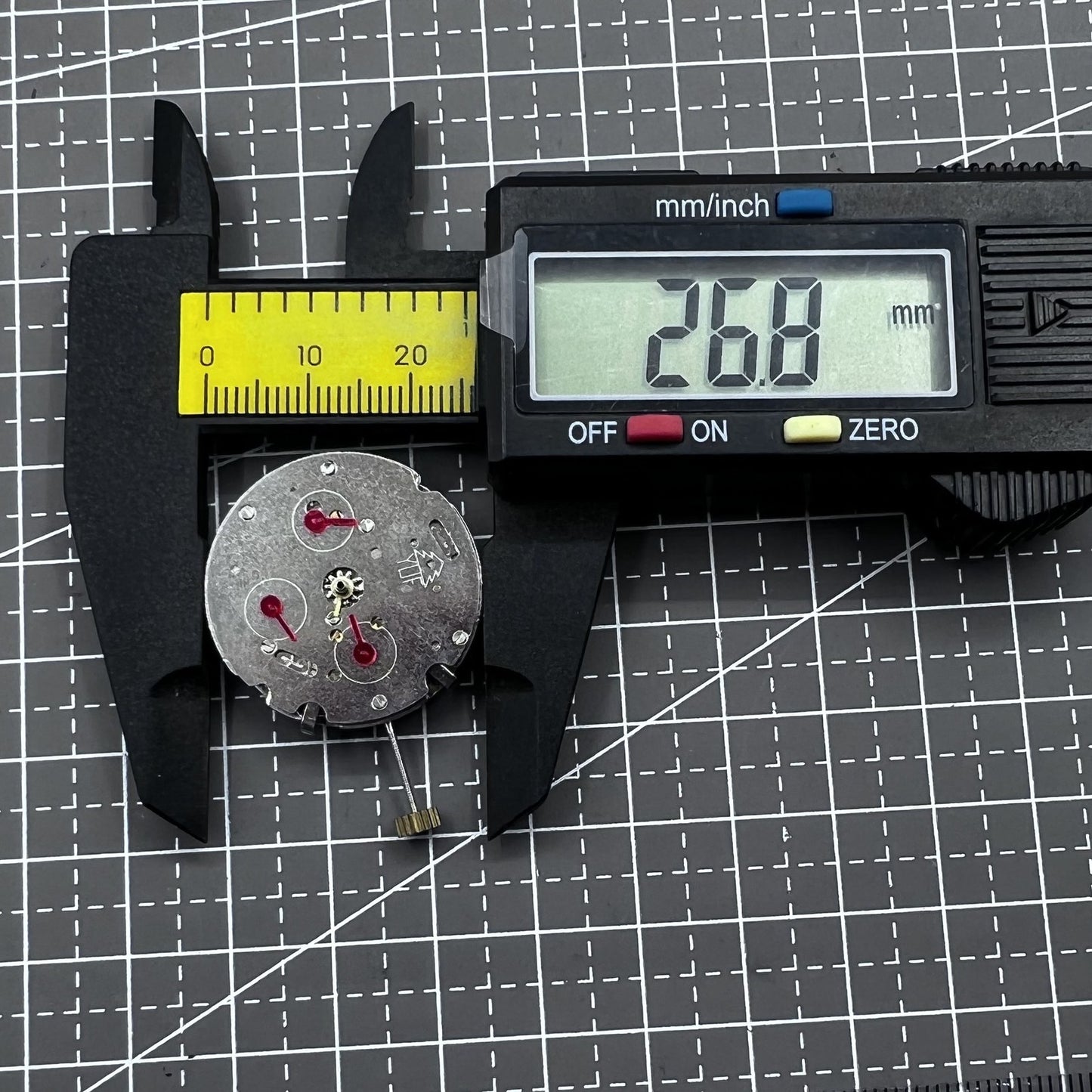 Dandong 7120 Automatik Uhrwerk 3 große Zeiger 6 Zeiger Mechanisch