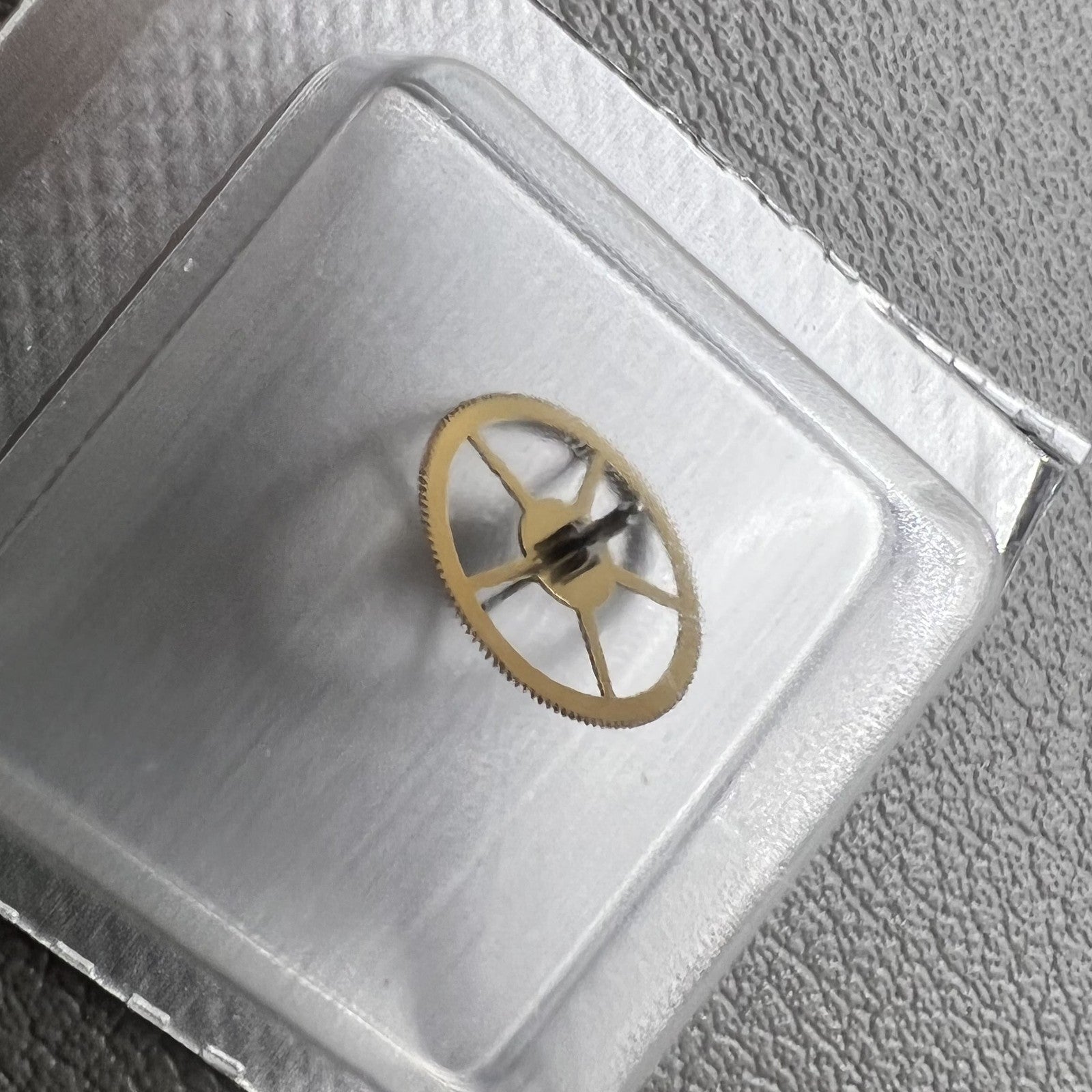 Swiss SW500 automatic watch movement showing second hand at 9 o'clock, precise model SW500 224 by Swiss brand.