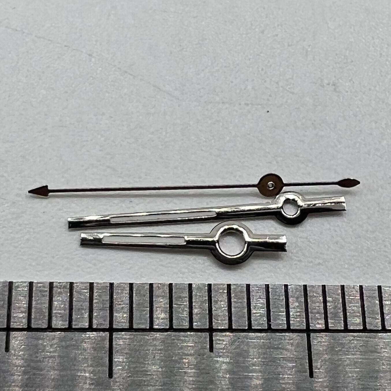 Black 13mm watch hands with silver trim for Seagull ST6 automatic mechanical movement, precise fit.