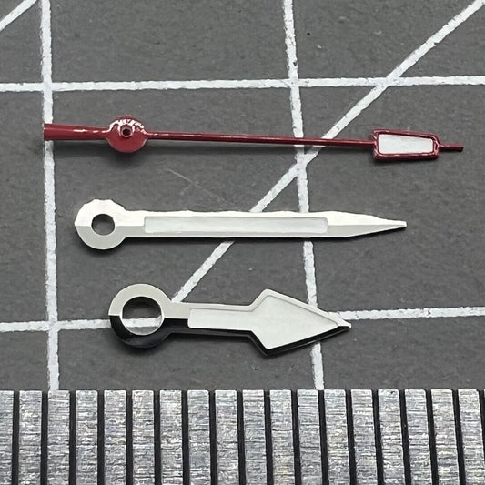 Arrow-shaped silver trim watch hands with red second hand and green lume, compatible with NH35 NH36 movements.