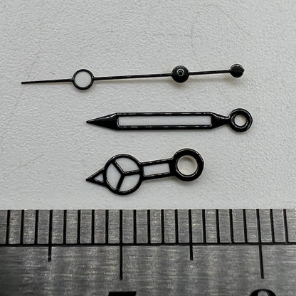 Green luminous watch hands set for NH35 NH36 with lightning second hands, perfect for nighttime visibility.
