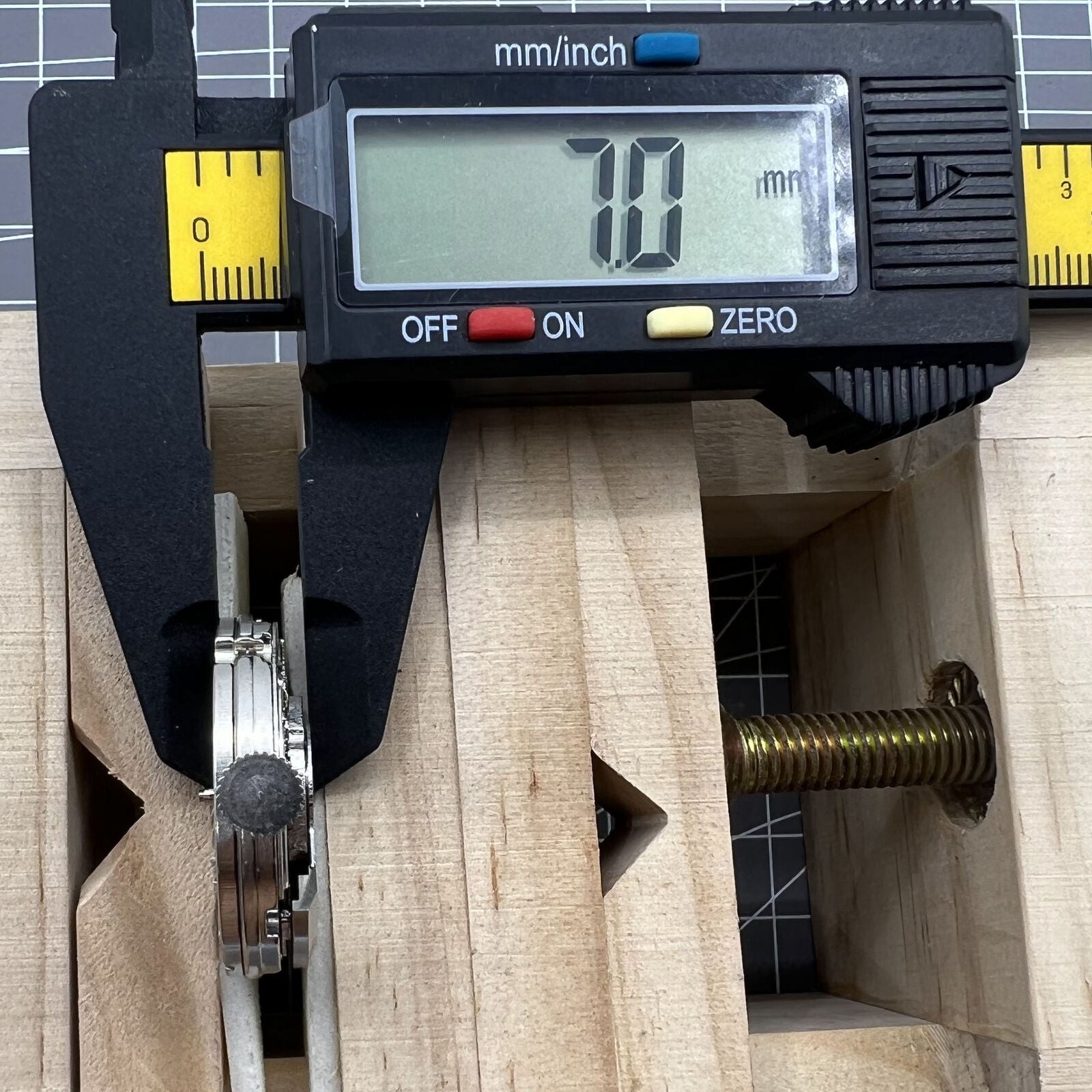 Seagull ST25 automatic watch movement with small second at 9H, perlage finish detail for watch parts.