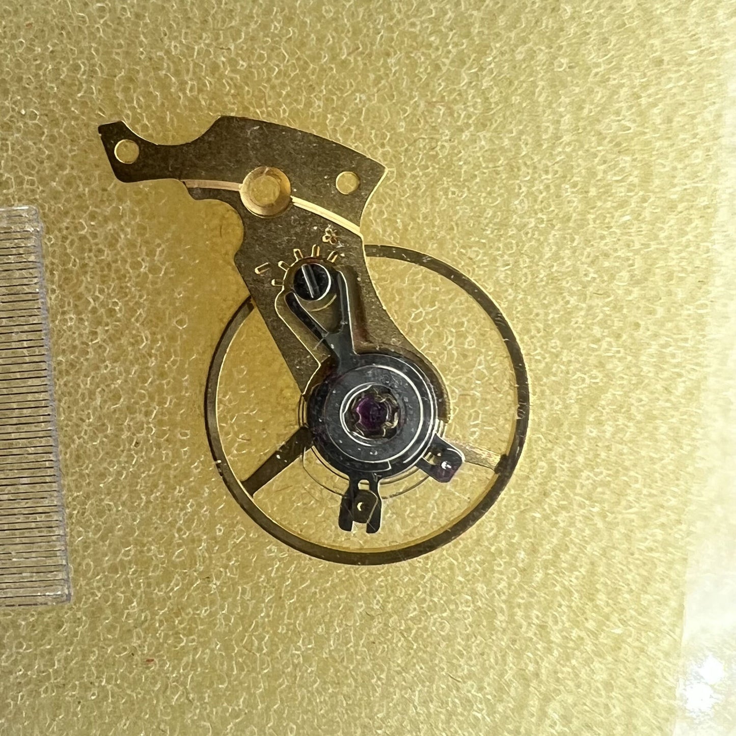 Golden balance wheel with splint for SW200, SW220, SW240 watch movements.