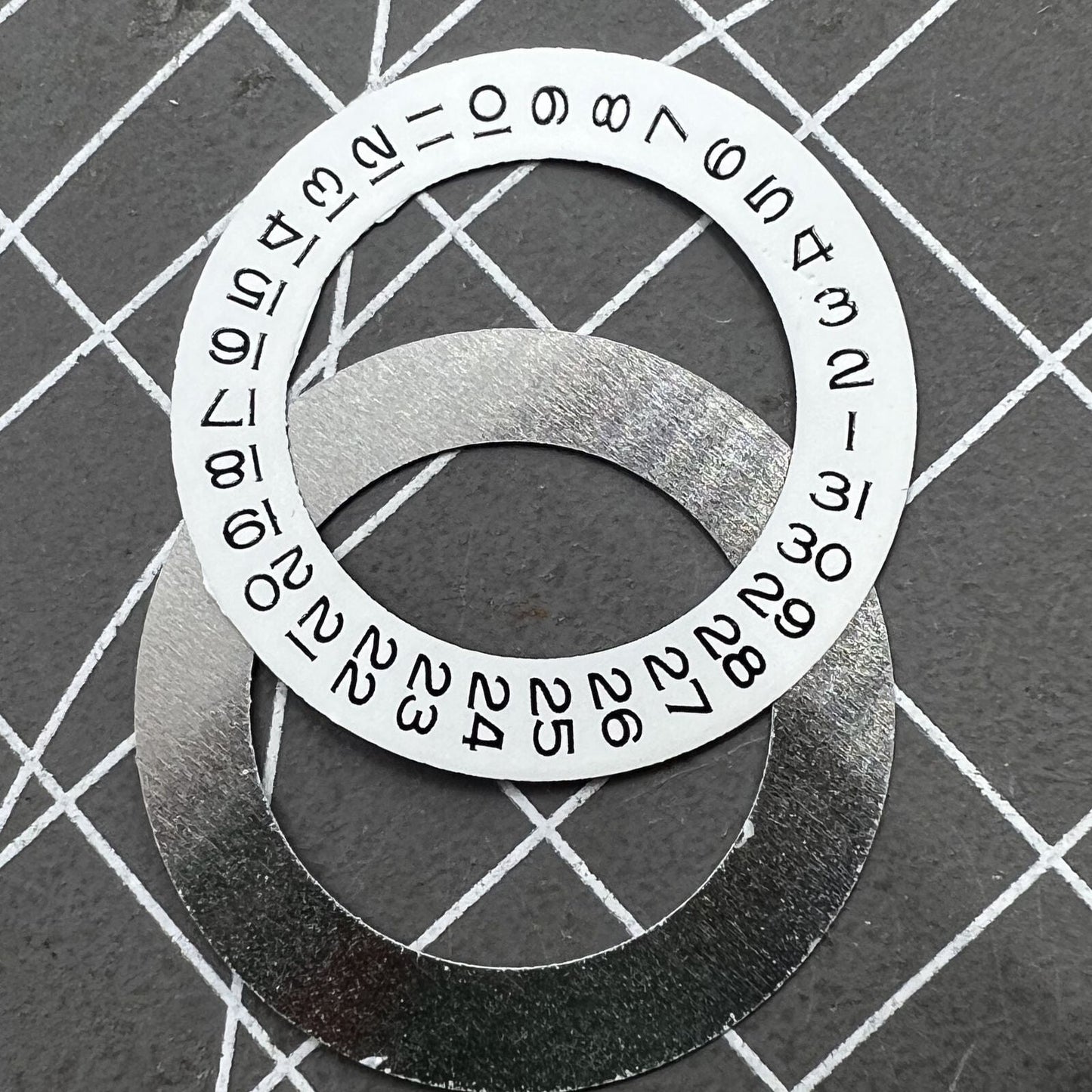 Scheibenuhr Overlay for Tianjin Seagull watch movements 2824, 2836 with precise fit and durable design.