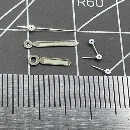 11 x 11 x 8 mm, silberner Rand, grüne Leuchtzeiger für Epson VD53 VD54 VD57 Uhrwerk