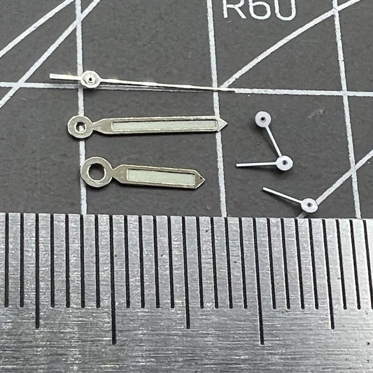 Aiguilles de montre luminescentes vertes 11 x 11 x 8 mm, garniture argentée, pour mouvement Epson VD53, VD54, VD57