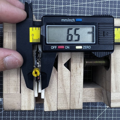 Ersatzquarzwerk Seiko 5M83A aus Japan