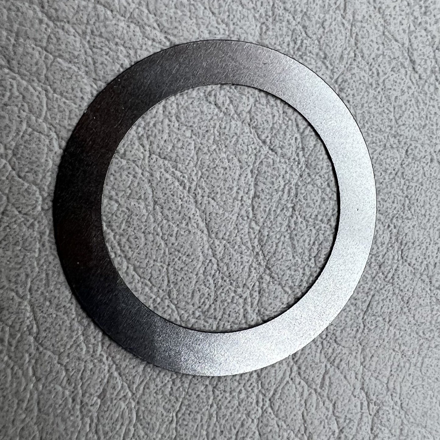 2 Stück Datumsrad lang für NH35 NH36 grau Charakter schwarzer Hintergrund