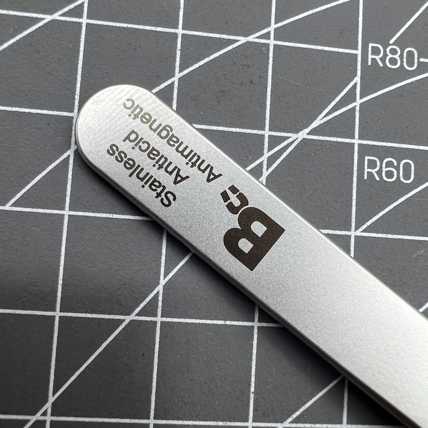 Swiss Bergeon 7026-7 Antimagnetische Pinzette Feine gebogene Spitzen