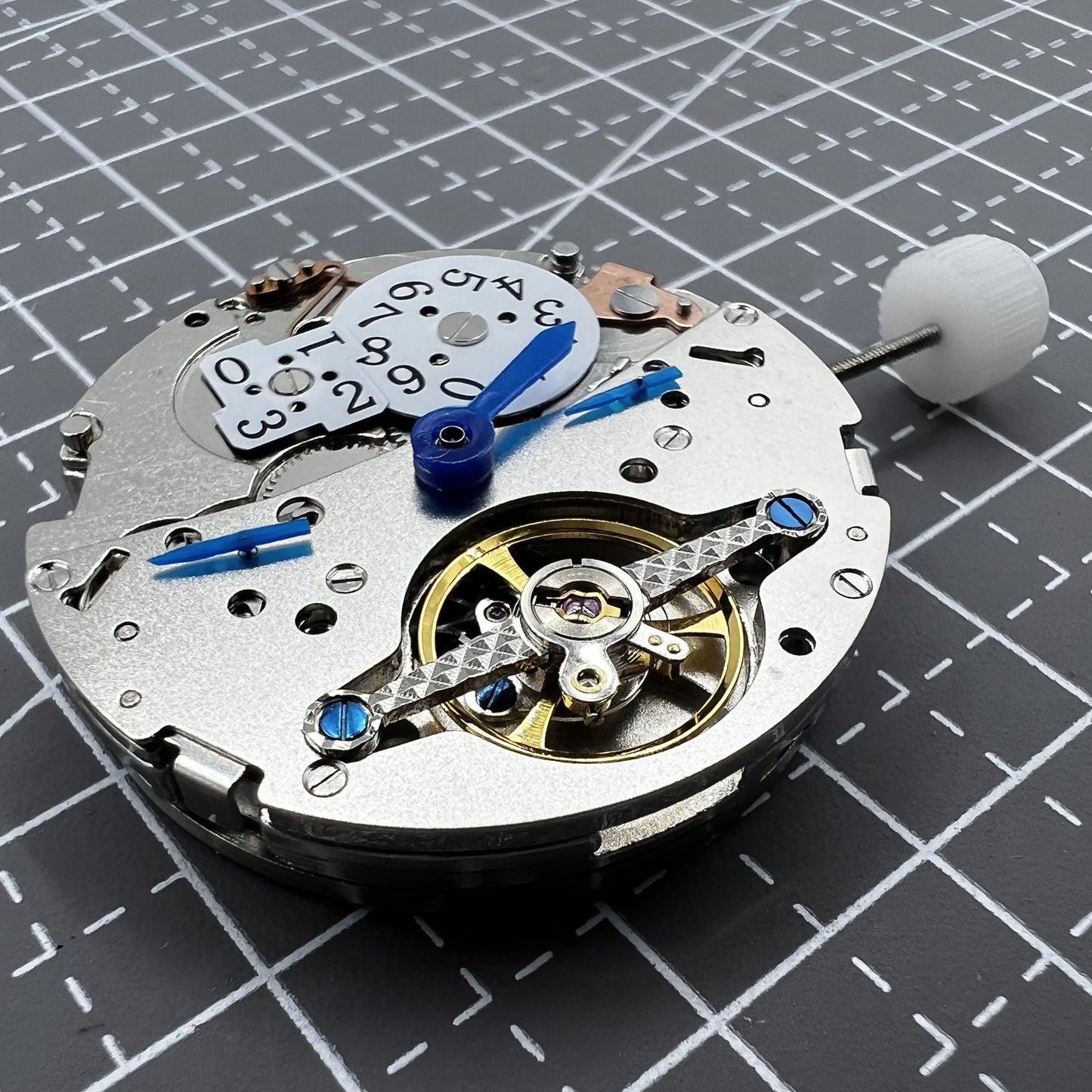 Shanghai multifunktionale mechanische Armbanduhr mit Datum-Anzeige bei 12 Uhr f�r stilvolle Zeitmessung