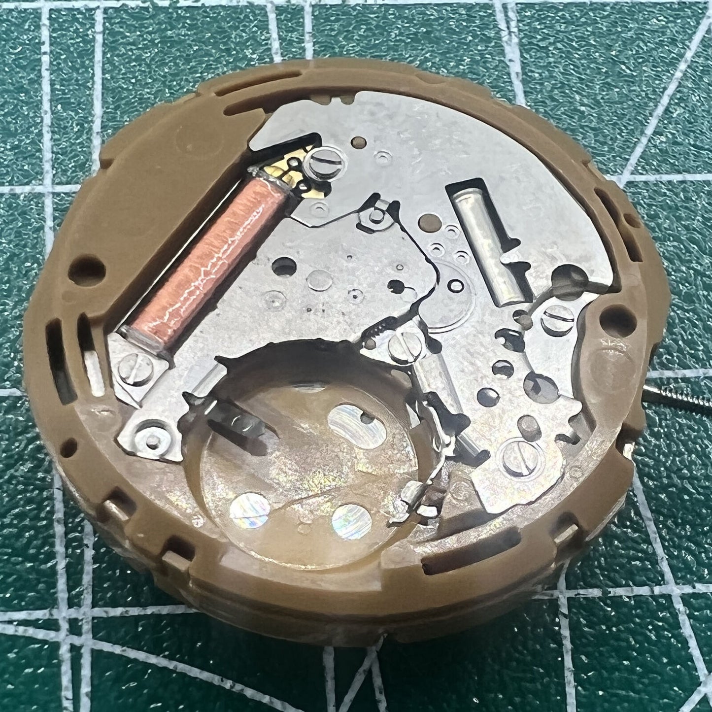 Miyota GP30 quartz watch movement for precision timekeeping, Japan-made by Miyota brand, ideal for watch repairs.