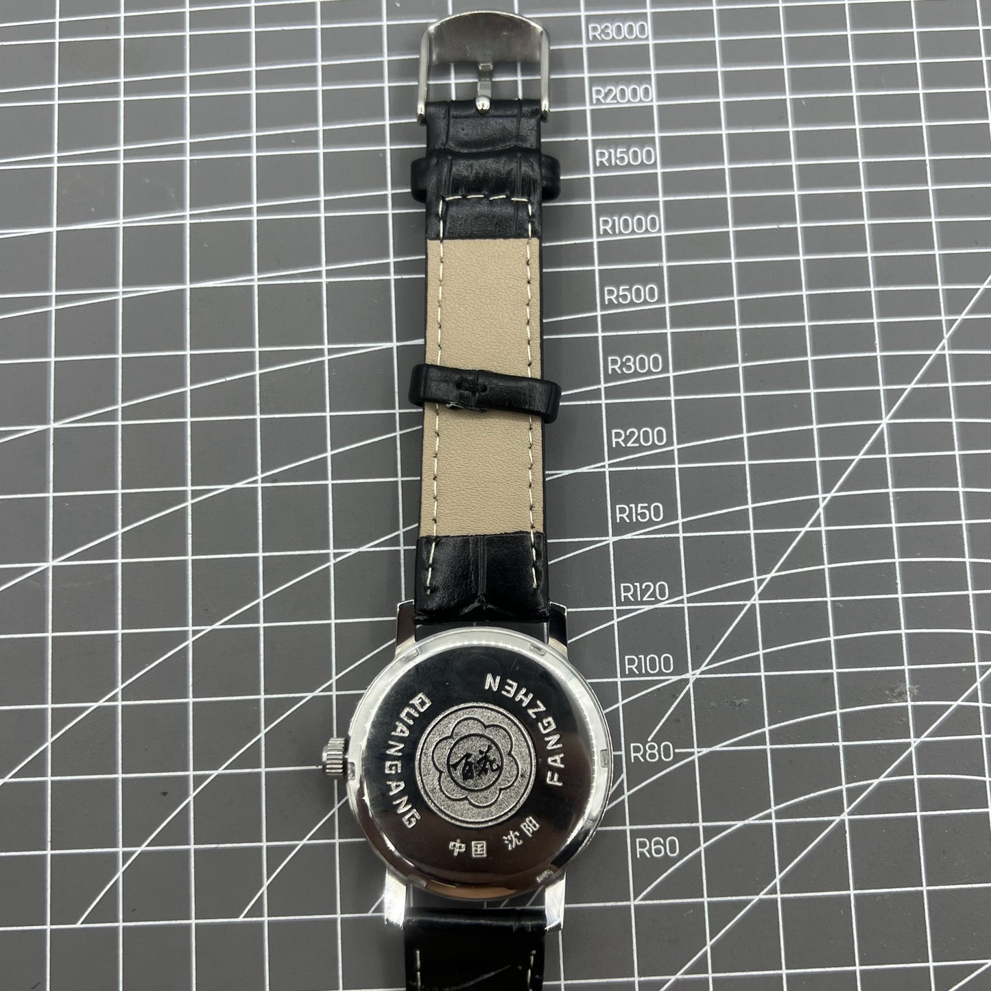 China Baihua 37mm manual mechanical watch with silver dial, 19 jewels, and shock-resistant design for long-lasting use