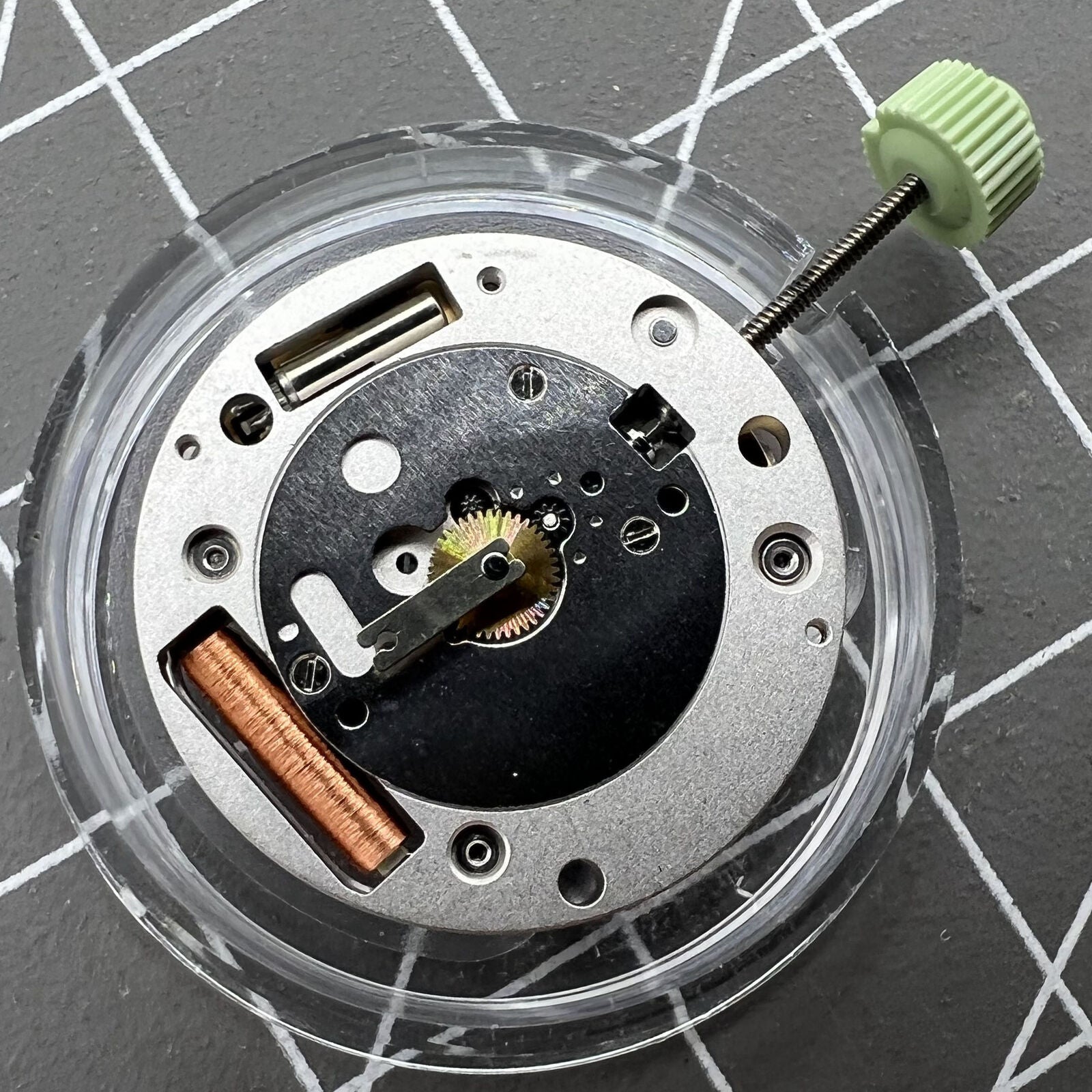 Cartier CTR-690 quartz watch with classic 2-hand design, Swiss made and elegant style.