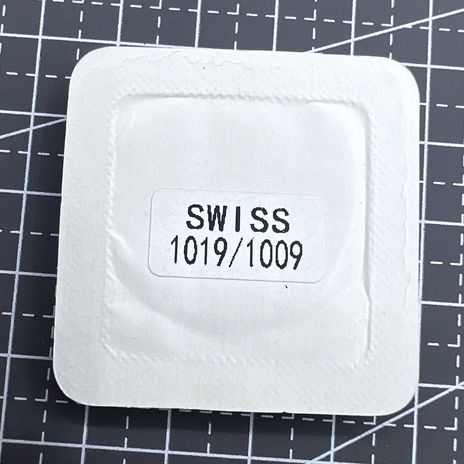 Swiss Leiterplatte compatible with Ronda 1009 1019 quartz movement for precise watch repair.