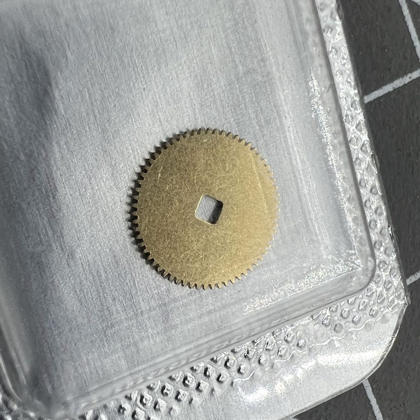 Ratchet wheel for ETA 2836/2834/2824 watch movement, durable Calibre 415 part, precise fit.