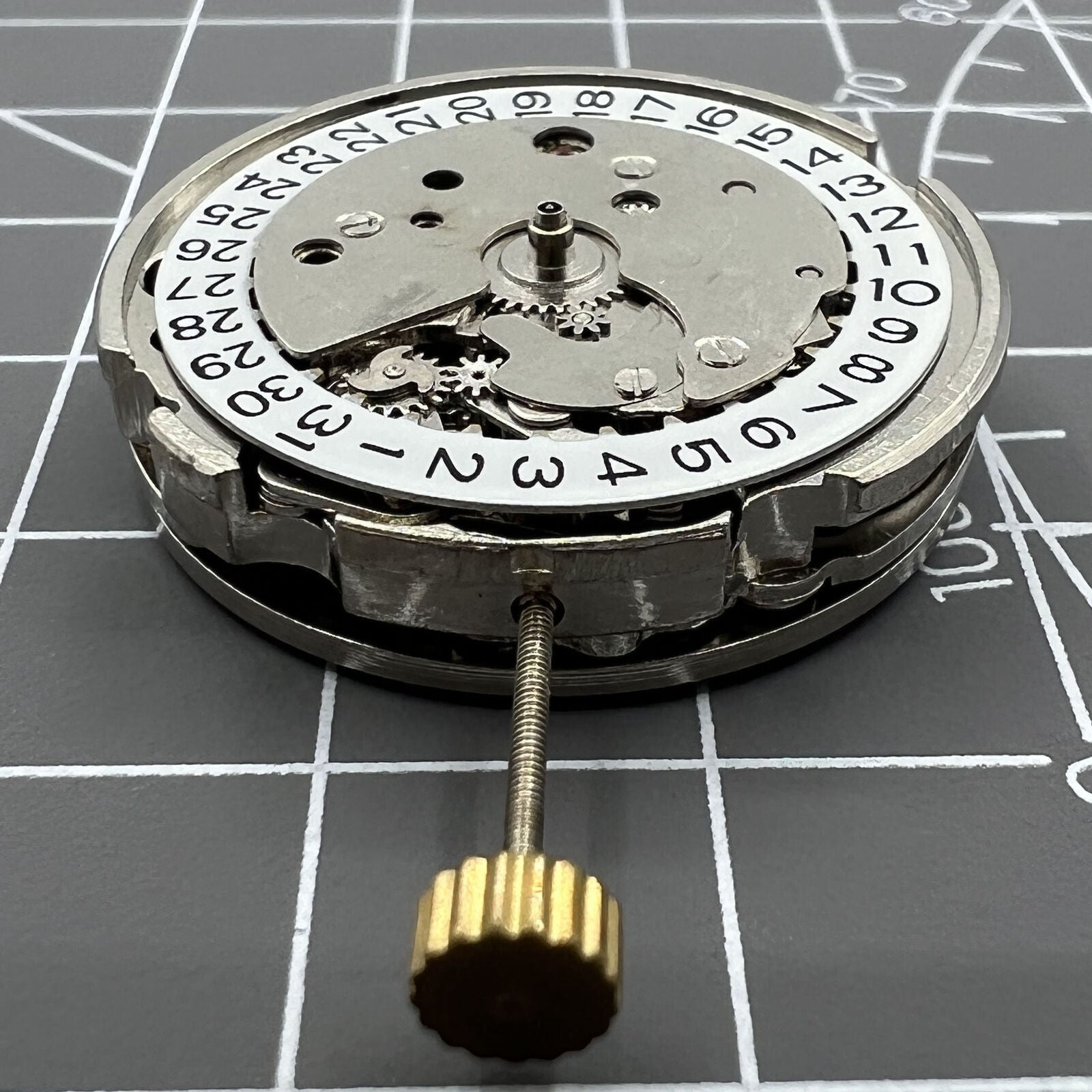 26.5mm 7120 automatic watch movement with single calendar and three hands for accurate timekeeping