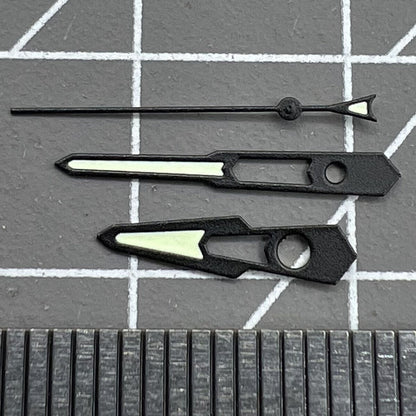 13 mm mattierte schwarze Zierleiste, hohle grüne Leuchtzeiger für NH35 NH36 Uhrwerk