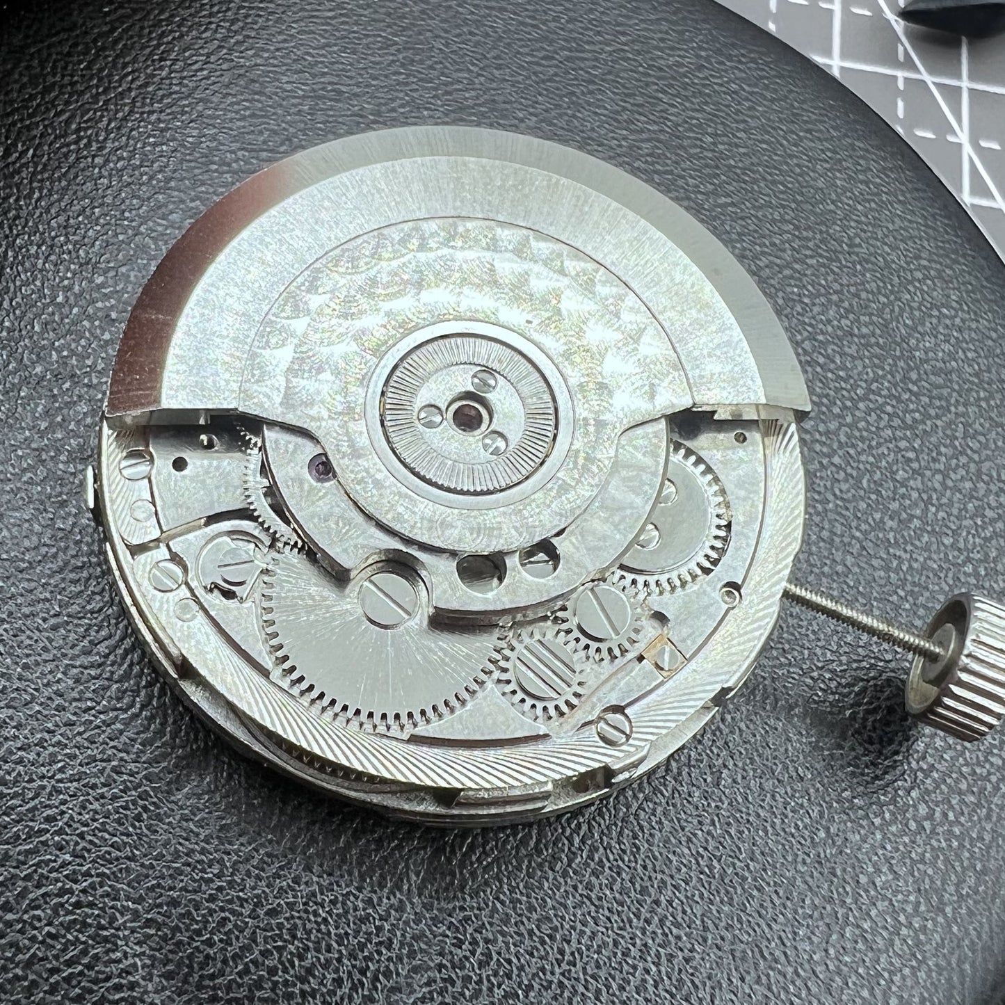 Seagull ST2528 mechanisches Uhrwerk mit kleiner Sekunde bei 9 Uhr, Mehrfachfunktion, pr�zise Uhrwerkskomponente.