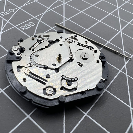 Hattori Epson TMI VX7P quartz watch movement showcasing precise timekeeping craftsmanship.