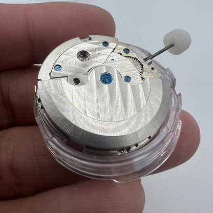 China Made LB20 watch accessory featuring multifunctional automatic movement and date display at 12 o'clock for precise timekeeping.