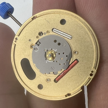 ETA F06.101 Swiss Made quartz watch movement with 2-hand precision for reliable timekeeping.
