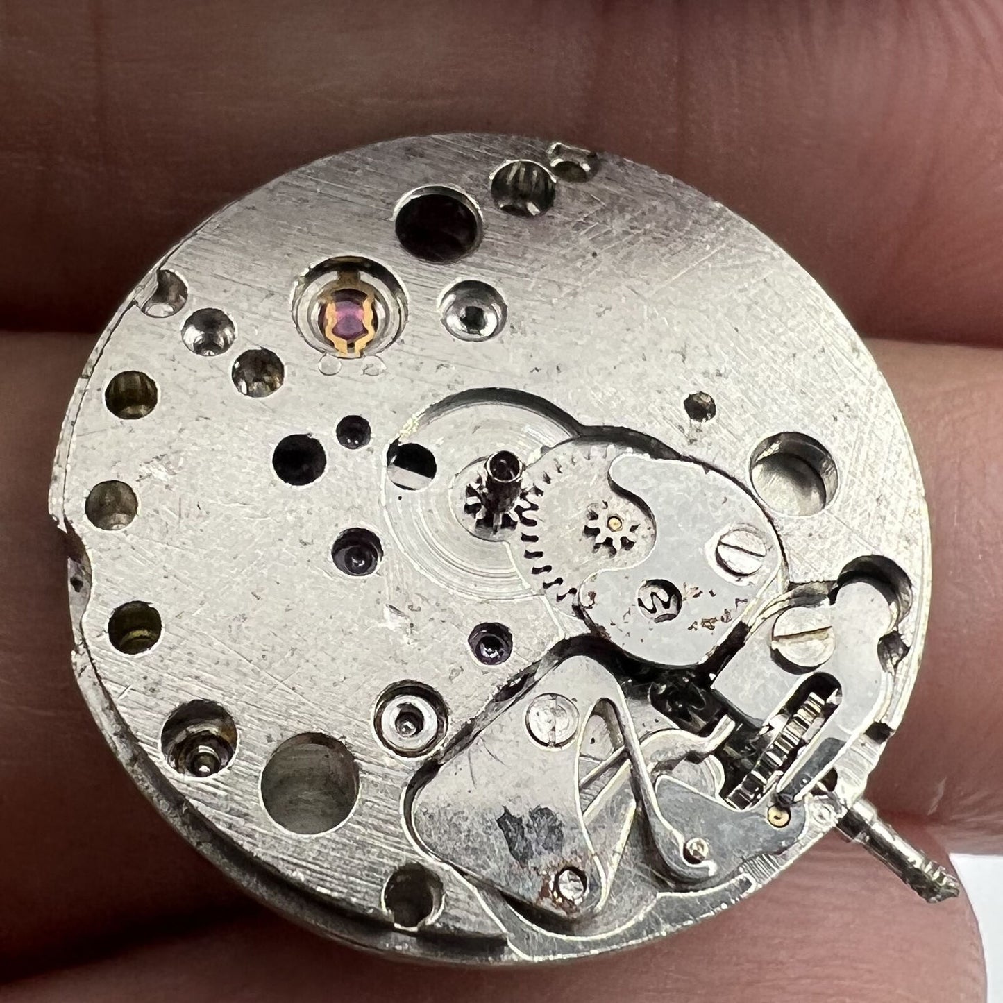 7121 3121 automatic mechanical watch movement by China Made for precision repair training.
