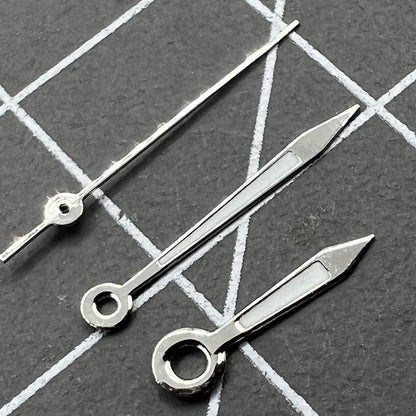 Aiguilles de montre lumineuses argentées et vertes de 12 mm pour mouvement à quartz Ronda 515.