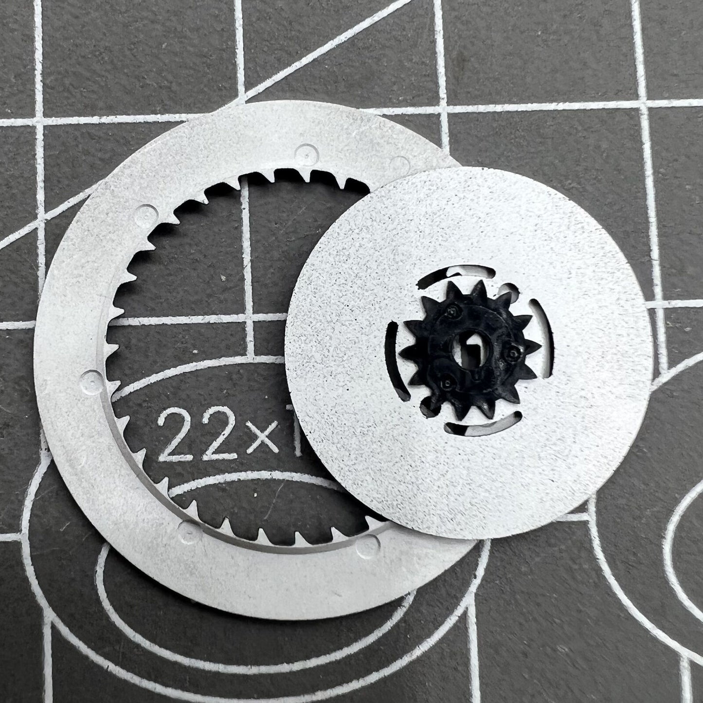 Black Date Disk with Golden Font for Movement NH36 - Date@3 Crown 3/3.8 Position