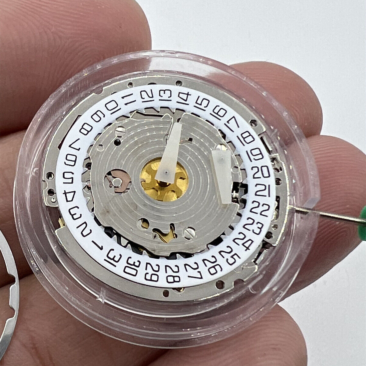 Watchmakers ISA 8171 silver quartz movement with date at 4 o'clock, multi-function repair part for watches