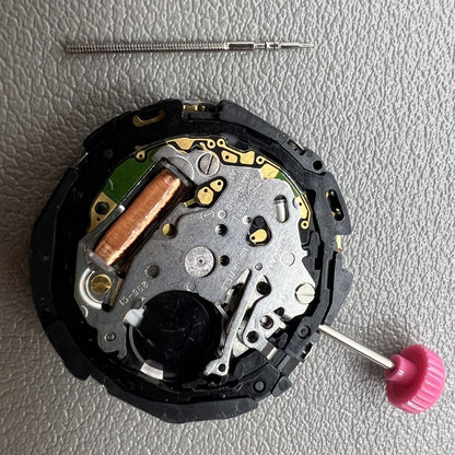 Citizen E100 Eco-Drive Solaruhr Quarzwerk Tag Datum bei Drei