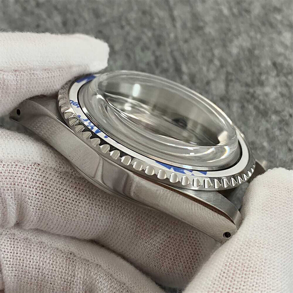 19 Options stainless steel retro watch case with sapphire glass, compatible with NH35/NH36 movements. Durable and stylish.