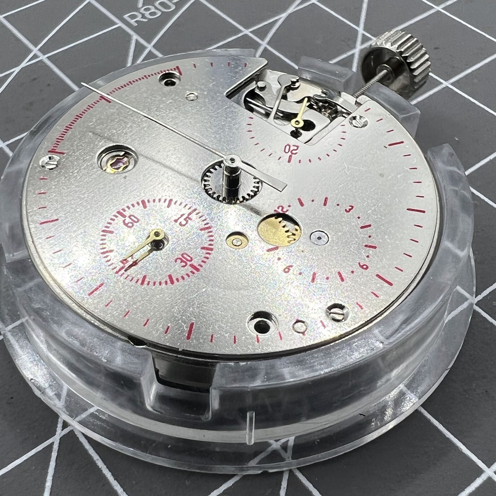 Tianjin Seagull ST19 ST1902 automatic mechanical movement close-up showing intricate watch gears and components