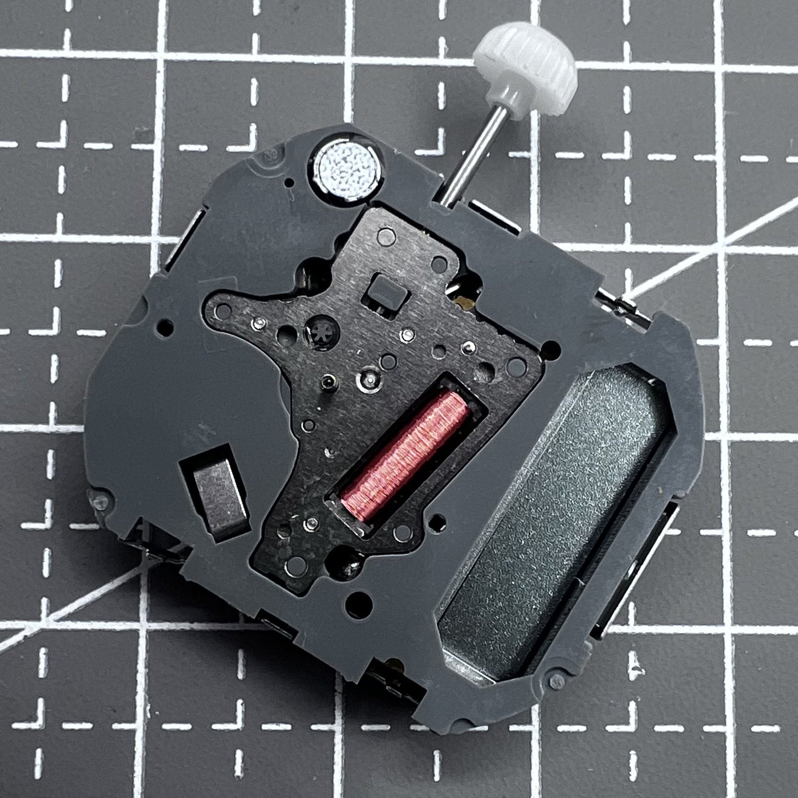 Japan Miyota T480 quartz watch movement with 3 hands and digital display, ensuring precise timekeeping and reliability.