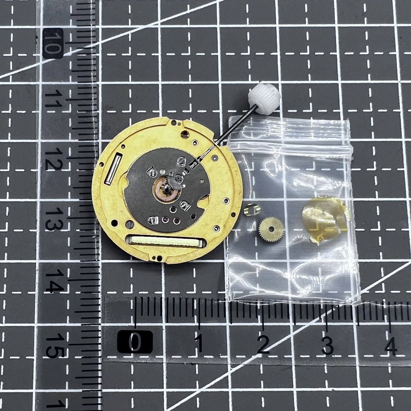 Golden Quartz Uhr Swiss Ronda 1004 mit 2 Zeigern Uhrwerk