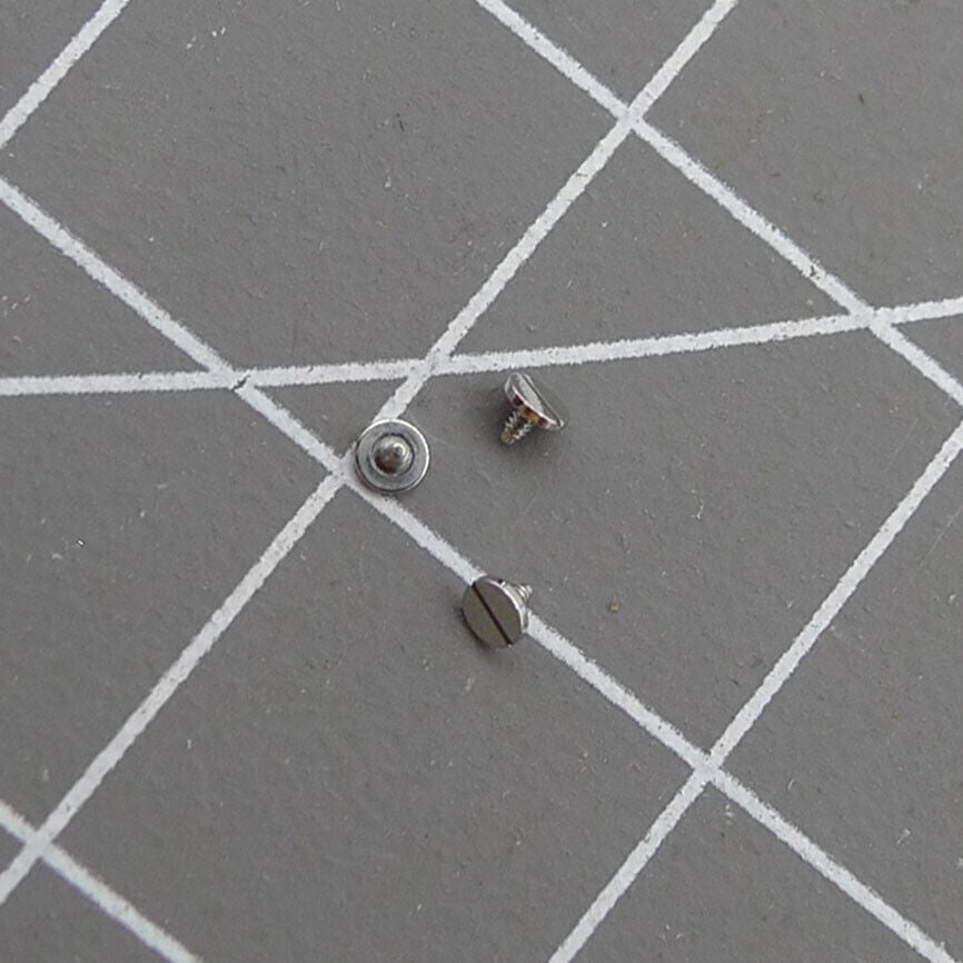 Set of 3 RLX 3135-5625 screws for date wheel replacement in 3135 watch movement.