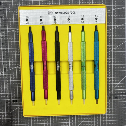 Hochwertige Uhrmacherhandpresse von f�r pr�zise Uhrreparatur und Armband-Einstellung