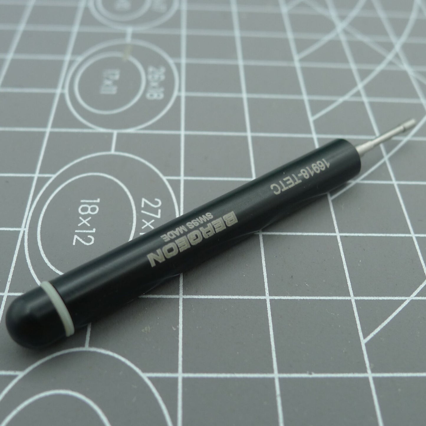 Bergeon 16918-TETC precision screwdriver for ETACHRON pitons, essential watch accessory tool.