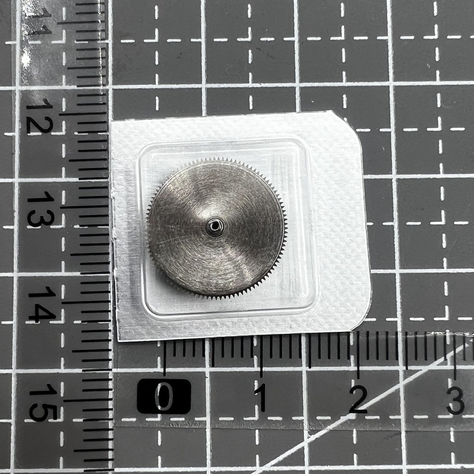 Swiss Komplettes Uhrwerk mit Neuer Hauptfeder f�r ETA7750 Kaliber ? Pr�zises Uhrwerk von Swiss Komplettes, ideal f�r hochwertige Uhrenreparaturen.