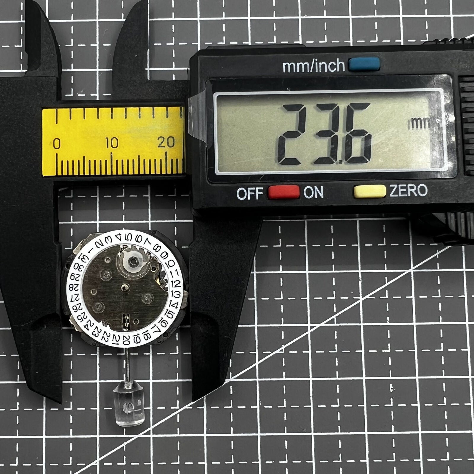 6EC1 quartz watch movement with date display at 3 o'clock, precise timekeeping by 6EC1 brand.