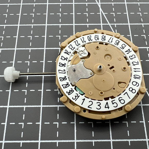 Quartz Movement Sunon PE60 Quartz Watch Movement 3 Hands With Date@6